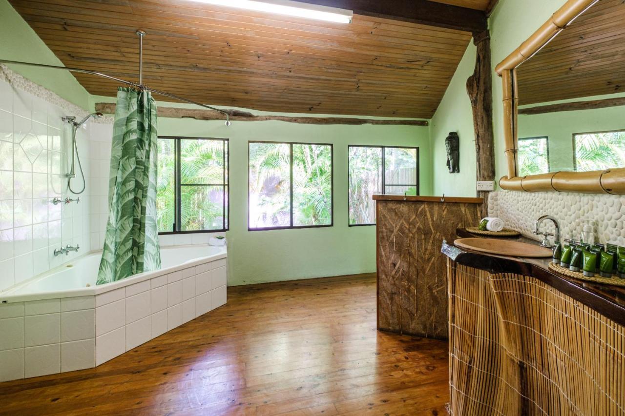 Getaways At Byfield Villa Buitenkant foto